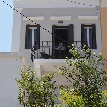 Duchess Harbour View Apartmán *