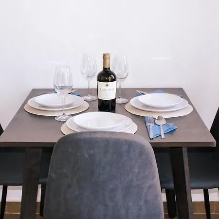 Duchess Harbour View Апартаменты Сими